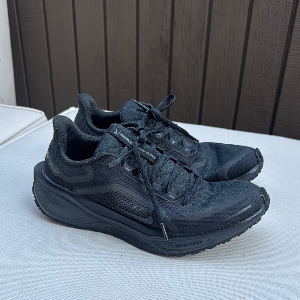 Nike Black Men's Pegasus 41 GTX size 9.5